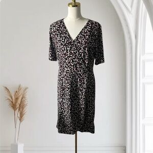 Elegant Black and White Patterned Dress